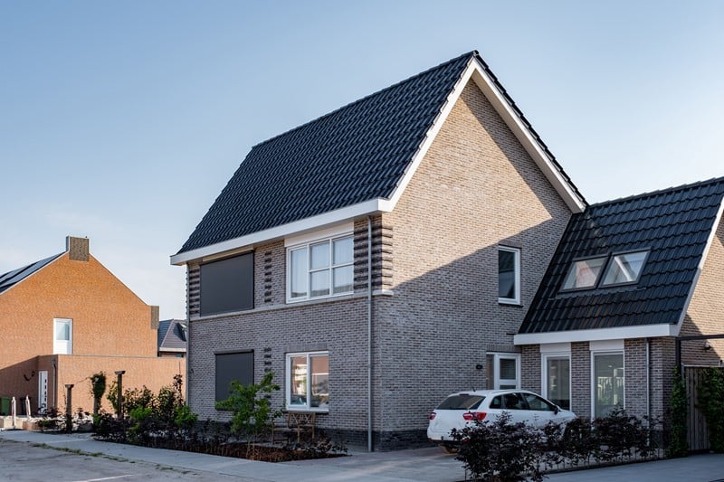Bij de waardering van het bedrijfsgedeelte van een woon- en praktijkpand moet rekening worden gehouden met een waardedruk door duurzame zelfbewoning. Dit komt doordat het praktijkgedeelte, hoewel tot het ondernemingsvermogen gerekend, bij staking uitsluitend voor priv&eacute;doeleinden bestemd was