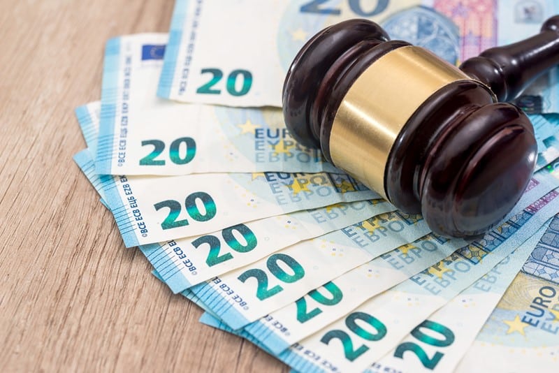 Om een procedure voor de rechter te kunnen voeren, moeten griffierechten worden betaald. Per 1 januari 2026 worden deze griffierechten verhoogd. De bedragen worden geïndexeerd met het percentage waarmee de consumentenprijsindex (CPI) sinds de vorige indexering is gestegen (periode van 31 juli 2024