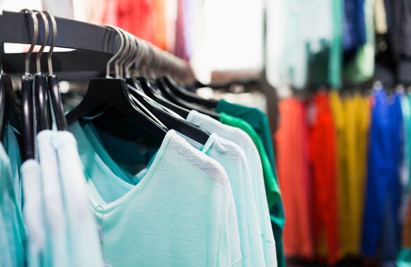 Een bv leent bijna drie ton aan haar zustervennootschap. Toen het misging en de lening waardeloos werd, wilde zij die afwaarderen ten laste van de winst. De Belastingdienst stak daar een stokje voor.De lening zonder waarborgenIn 2017 en 2018 leent de bv respectievelijk € 270.000 en € 12.500 aan haar