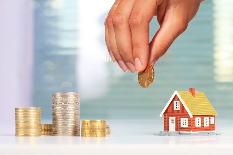 Een man koopt in 2014 een woning en financiert deze met een hypothecaire lening. Deze lening heeft een looptijd tot 2045 en kwalificeert als een 'eigenwoningschuld'. In 2021 sluit de man deze lening over naar een andere geldverstrekker. De nieuwe lening krijgt echter opnieuw een looptijd tot 2051.